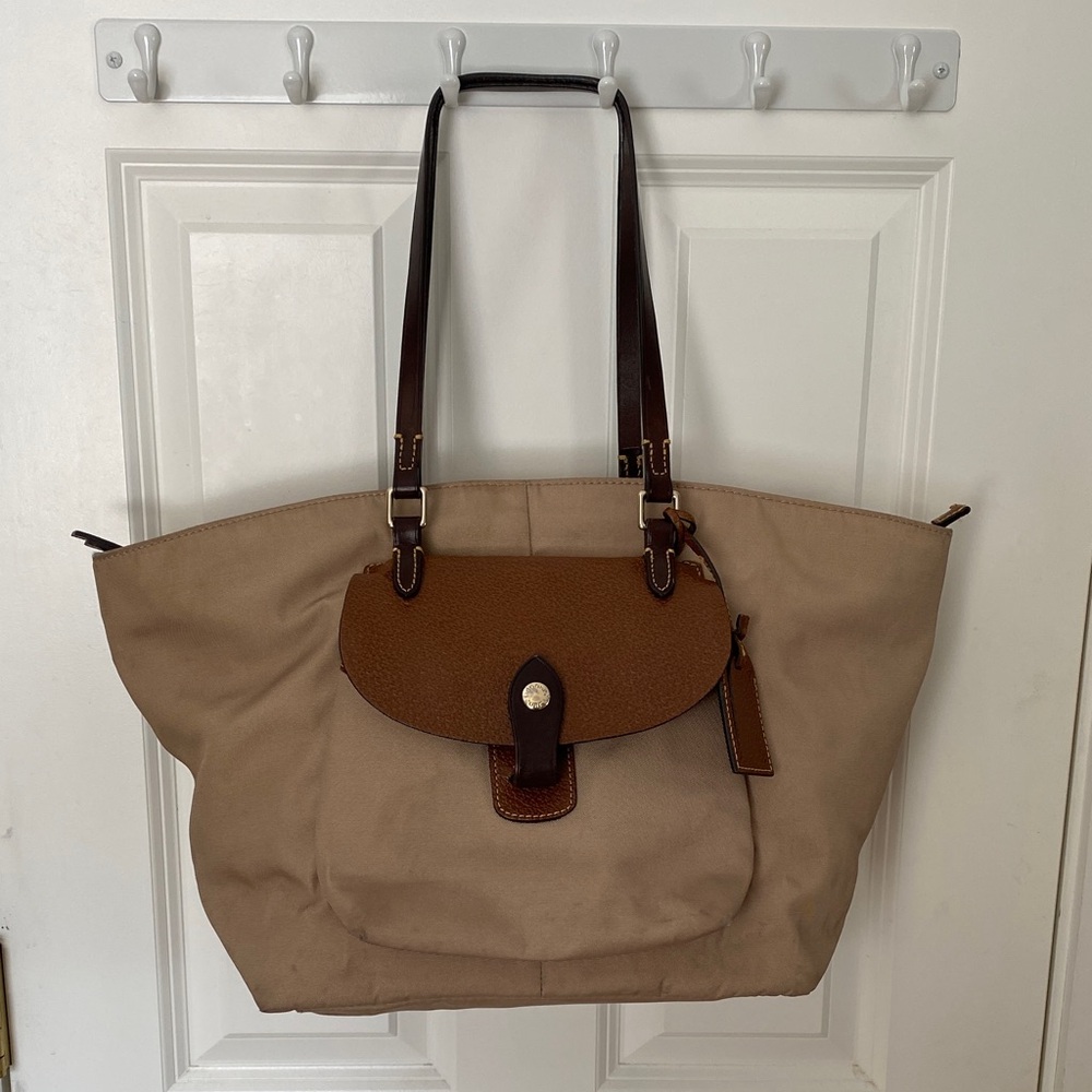 Dooney and Bourke nylon and leather large tote